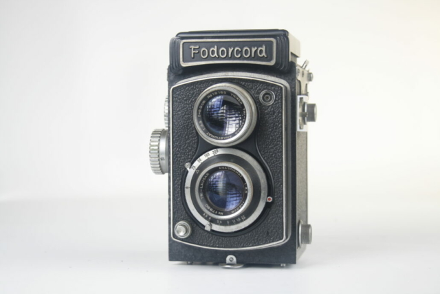 Fodorcord 1955-1956 6x6 TLR camera. Gebouwd in Japan voor Nederlands bedrijf Fodor.