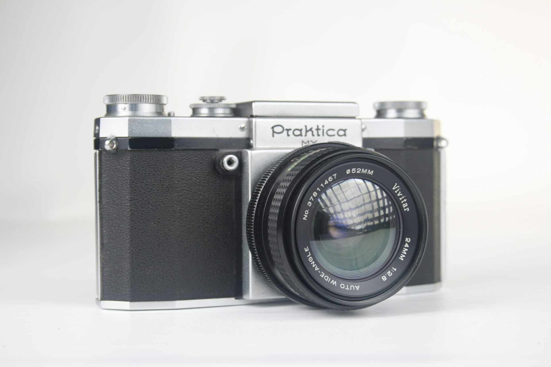 Praktica MX. 35mm SLR camera. 1952-1954. Oost-Duitsland (DDR).