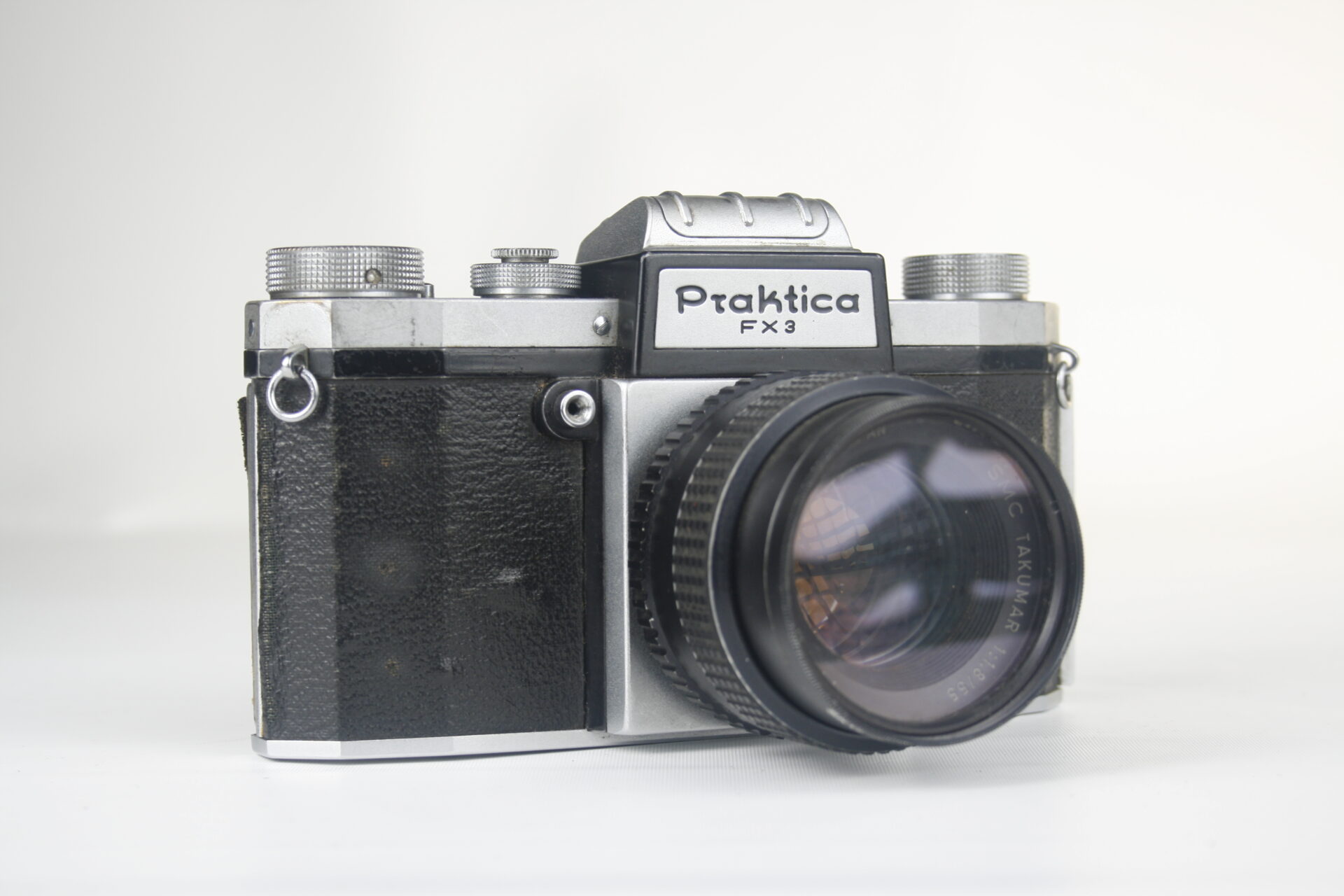 Praktica FX3. 35mm SLR camera. 1958-1959. Oost-Duitsland (DDR).