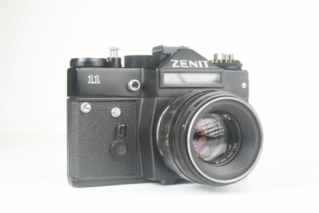 Zenit 11. 35mm SLR camera. 1981-1990. USSR.
