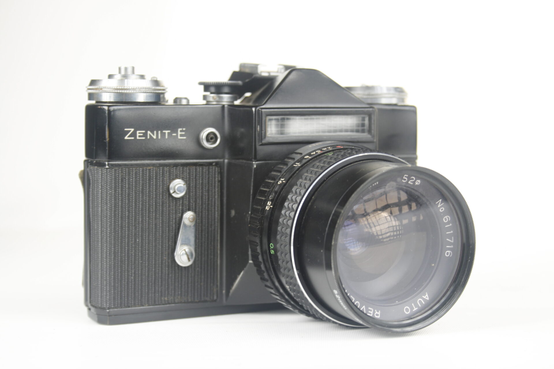 Zenit E. 35mm SLR camera. 1965-1968. USSR.