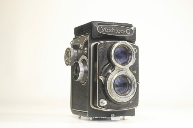 Yashica C. 6×6. 120 film. TLR camera. 1958. Japan