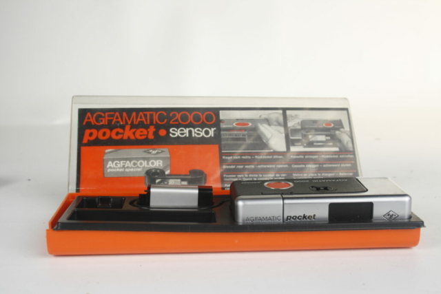 Agfa Agfamatic 2000 pocket sensor. 110 cartridge film. Pocket camera. 1973. Duitsland