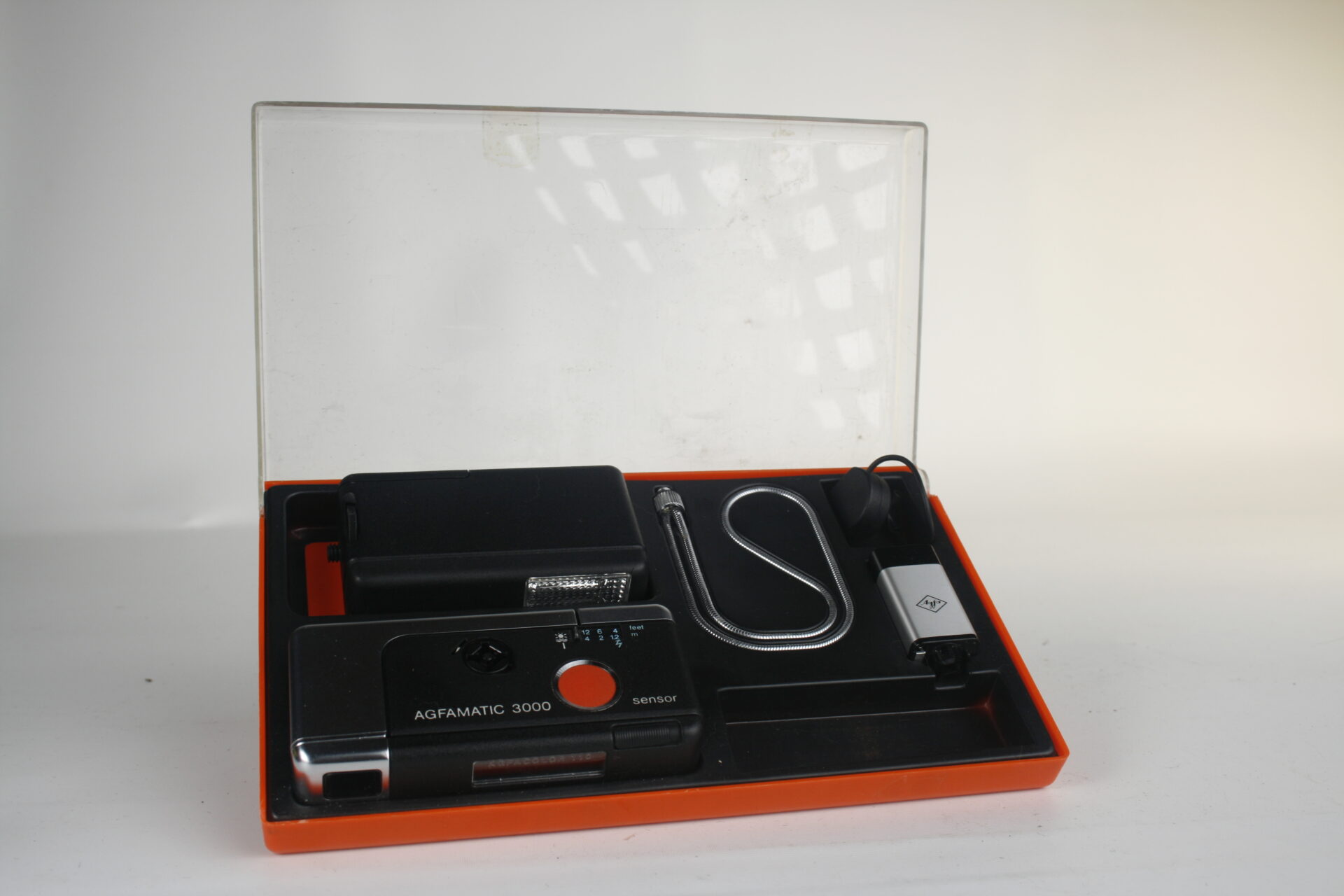 Agfa Agfamatic 3000 pocket sensor. 110 cartridge film. Pocket camera. 1974. Duitsland