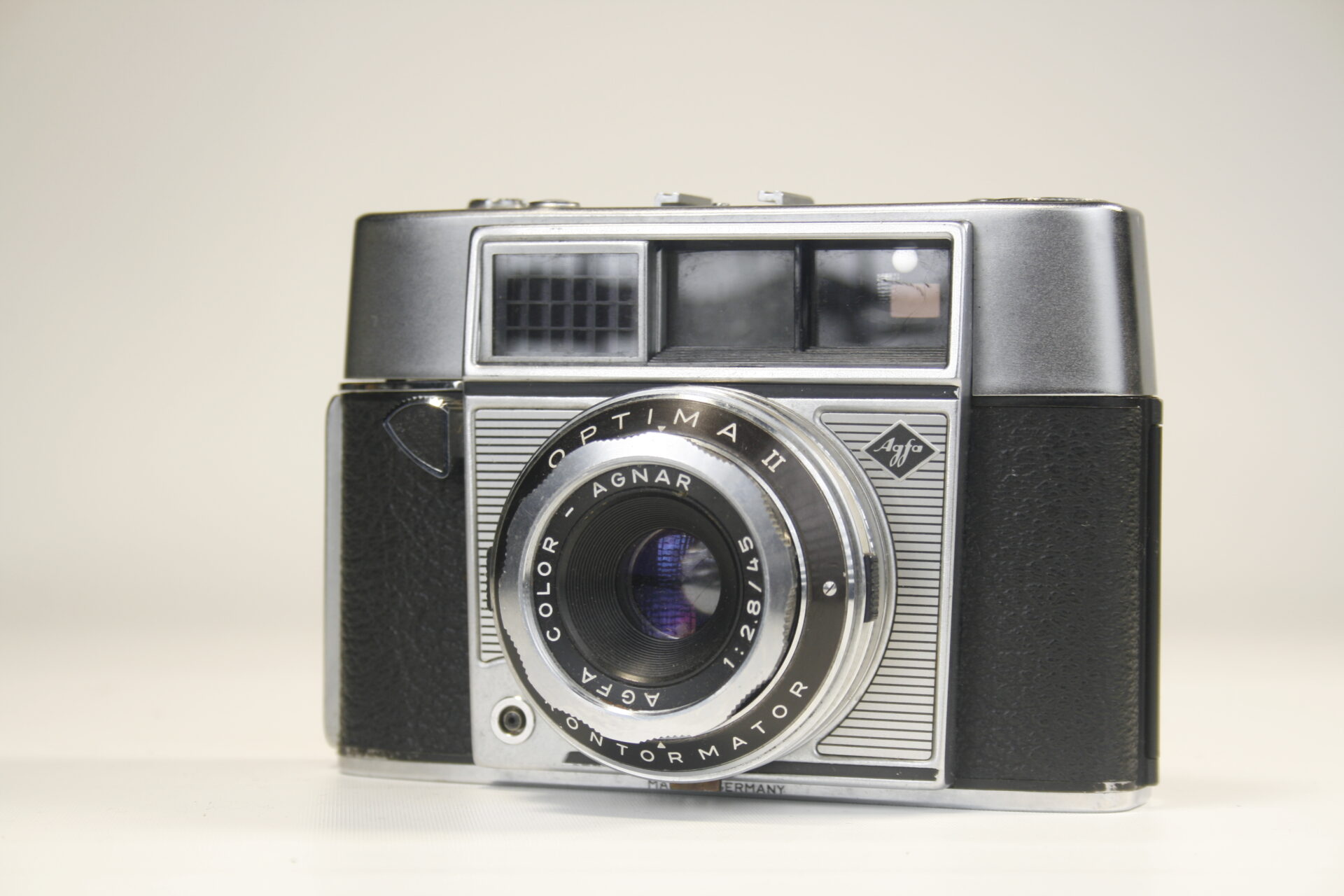 Agfa Optima II. 35mm camera. Agfa Color Agnar lens. 1960. Duitsland.