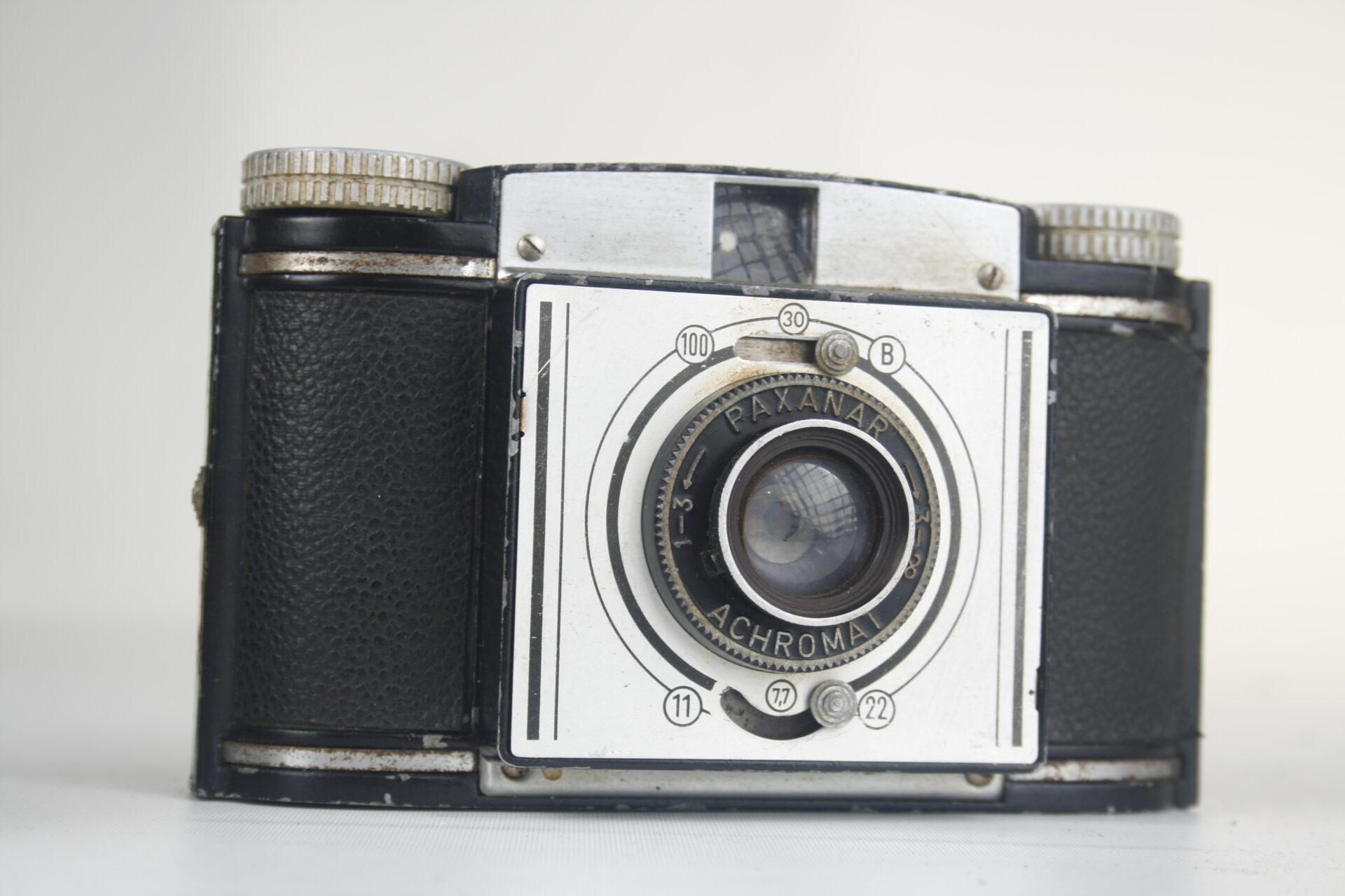Braun Paxina viewfinder camera. 120 film. 1950-1954. Duitsland