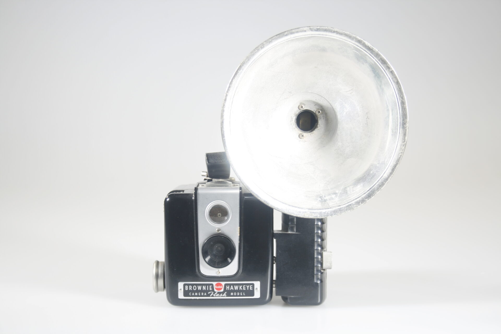 Kodak Brownie Hawkeye Flash. Bakkelieten box camera met flits. 620 film. 1950-1961. USA