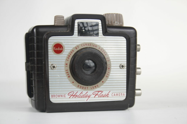 Kodak Brownie Holiday Flash. Box camera 127 film. 1953-1962. USA en Canada.