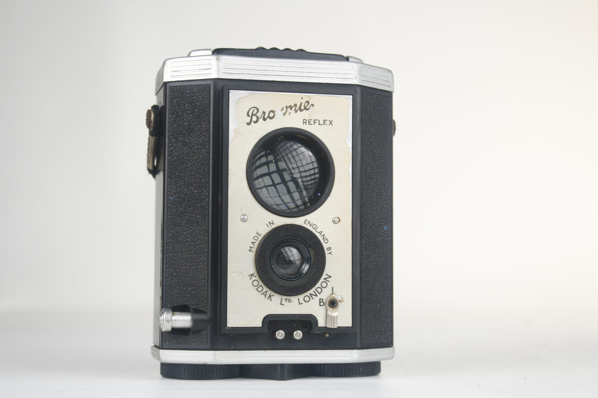 Kodak Brownie Reflex. TLR camera. 127 rolfilm. 1940-1942. USA