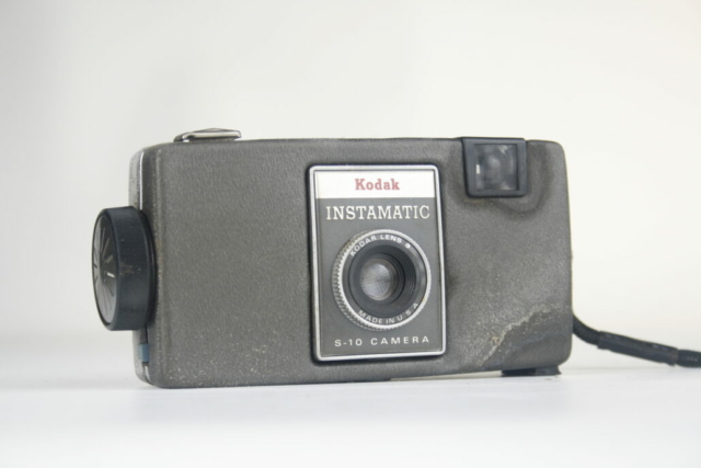 Kodak Instamatic S-10. Viewfinder camera. 126 film. 1967. USA