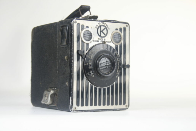 Kodak Six-20 Brownie. 620 rolfilm. 1934-1937. Engeland