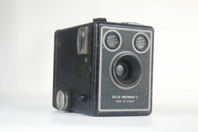 Kodak Six-20 Brownie. Model C. 620 Film Box camera. 1946-1957. Engeland