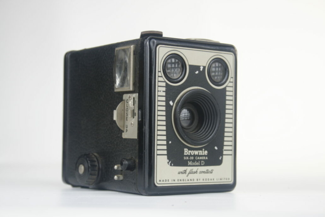 Kodak Six-20 Brownie. Model D. 620 Film Box camera. 1946-1957. Engeland