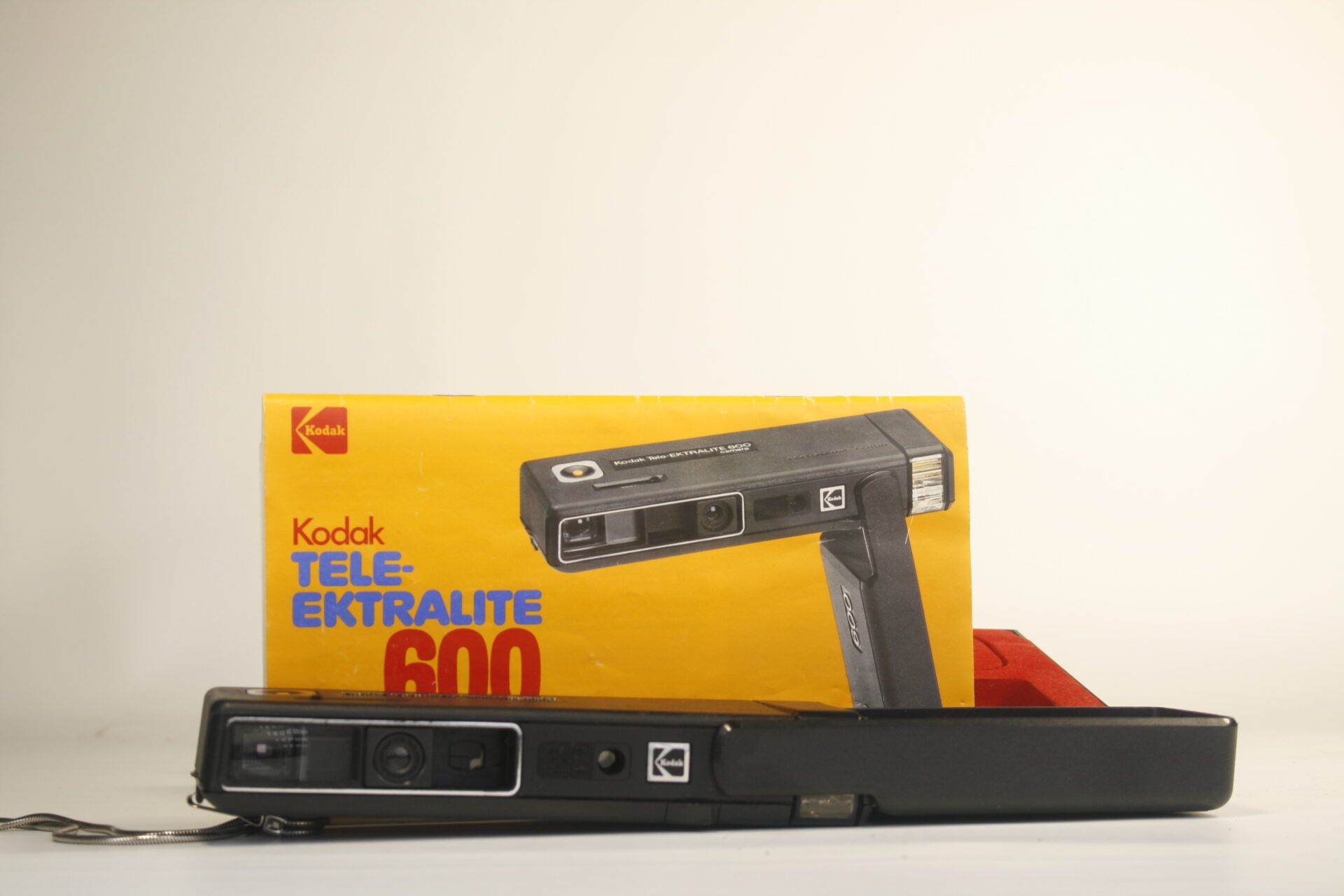 Kodak Tele-Ektralite 600. 110 film. 1980-1982. USA
