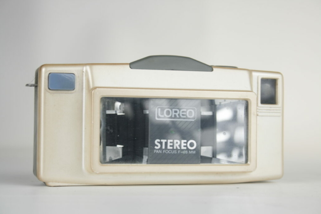 Loreo Stereo. 35mm film. 1990. Hong Kong