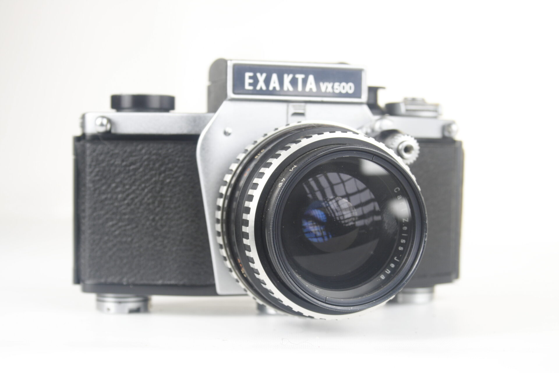 Exakta VX 500. Ihagee. 35mm SLR camera. Carl Zeiss Jena lens. 1969-1972. Duitsland.