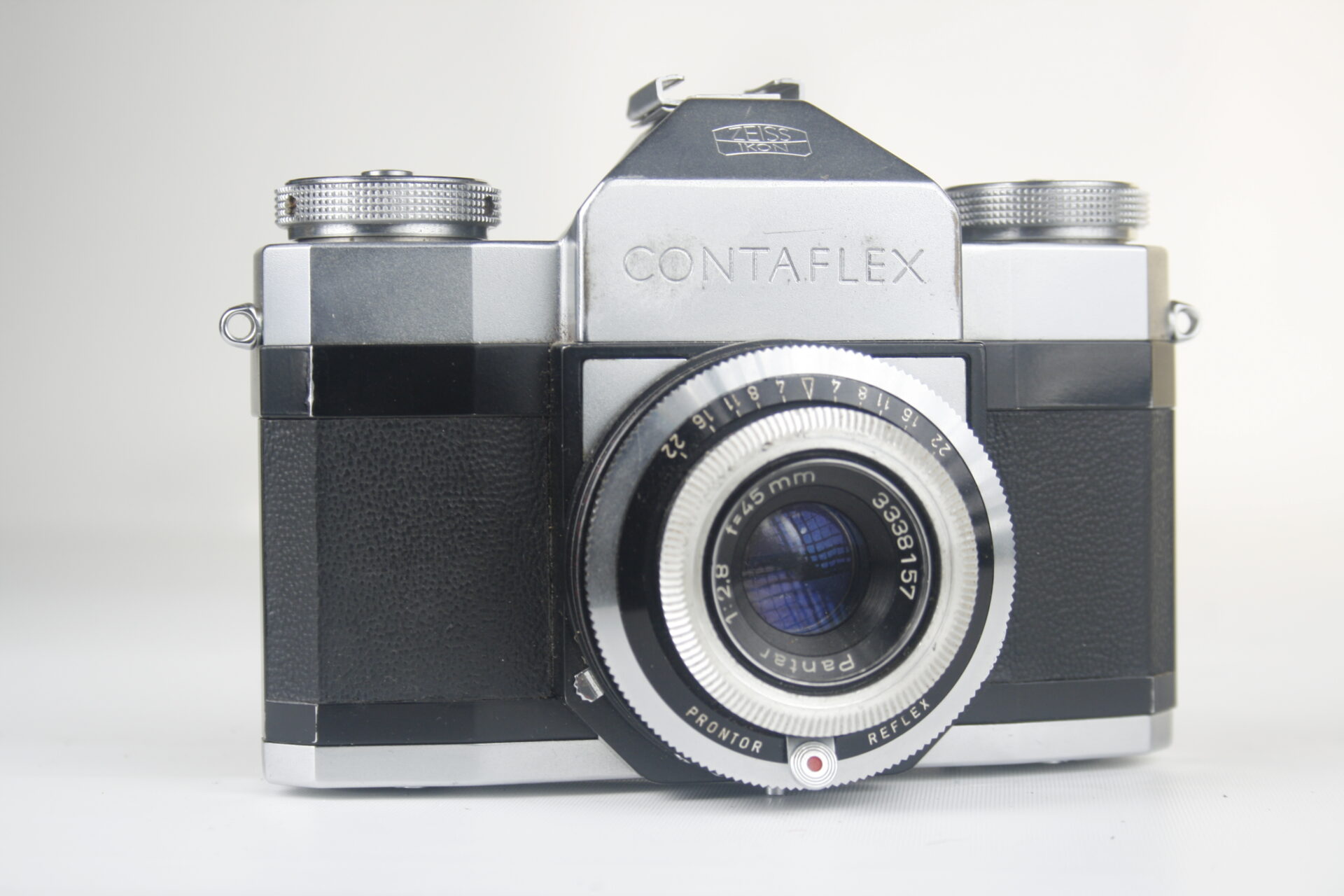 Zeiss Ikon. Contaflex Alpha. 35mm SLR camera. 1957. Duitsland.