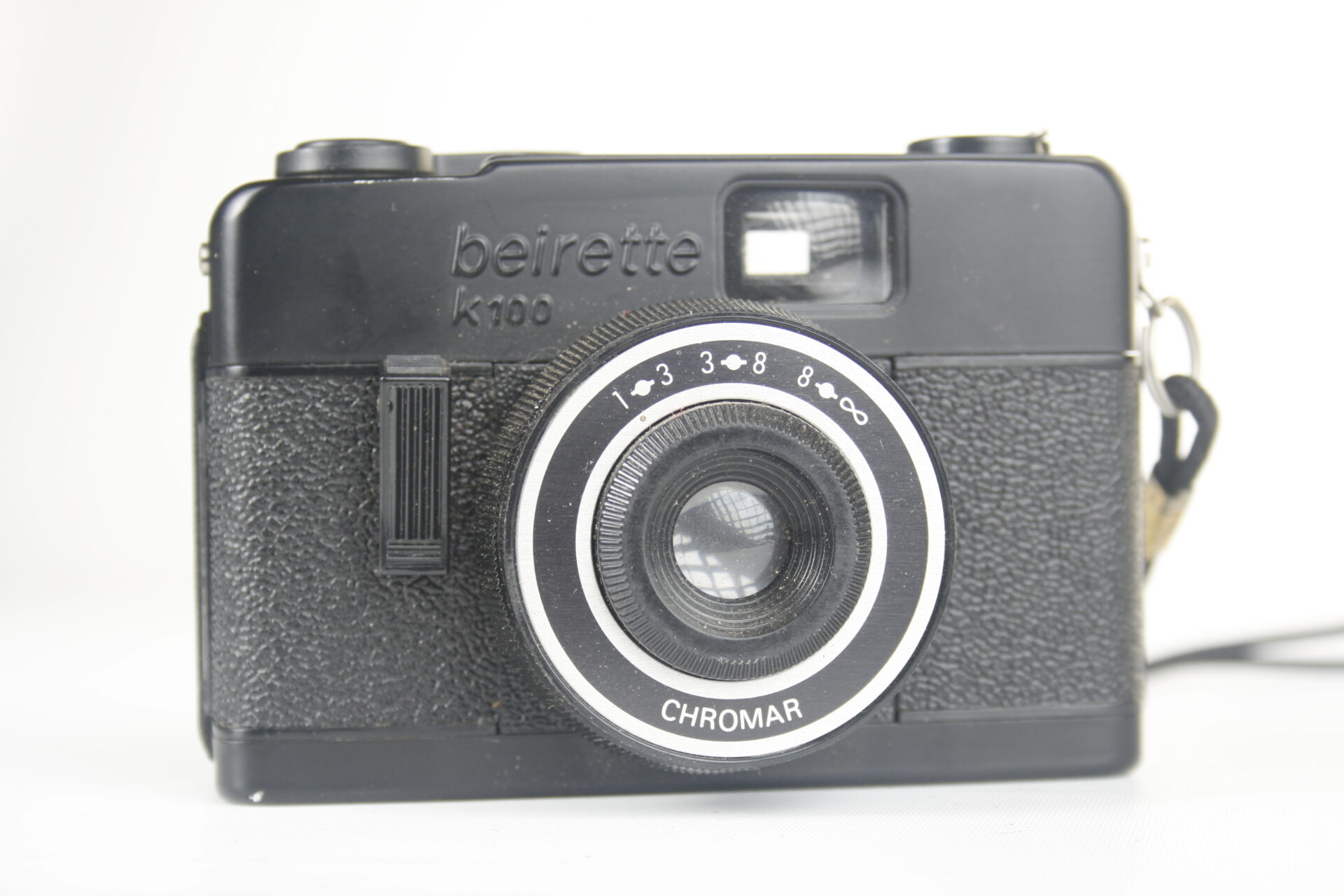 Beier Beirette K100 viewfinder camera. 35mm film. 1977. Oost-Duitsland.
