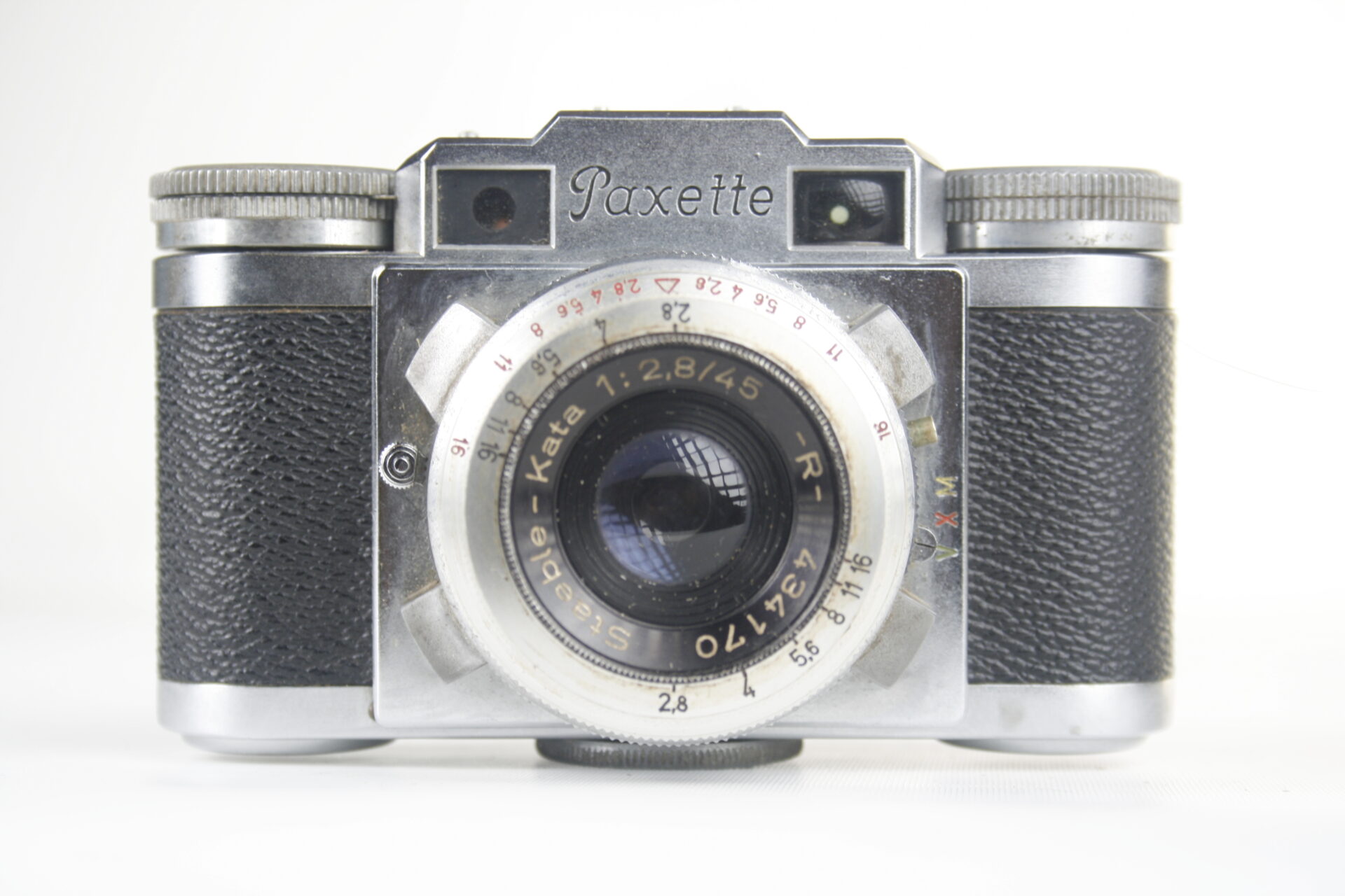 Braun Paxette I viewfinder camera. 35mm film. 1953. Duitsland.