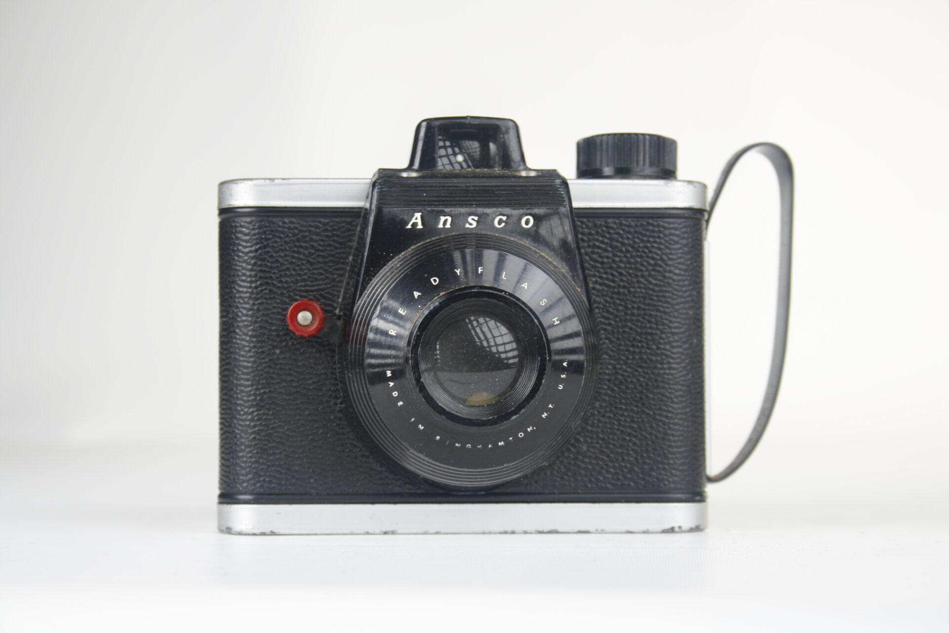 Ansco Readyflash. viewfinder camera. 620 film. 1953. USA.