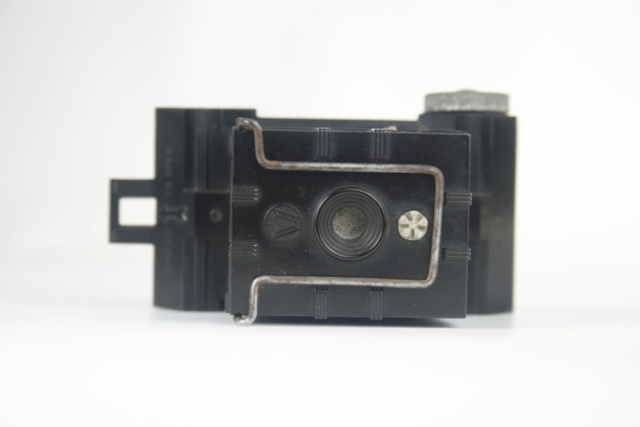 Univex Model A. Plastic camera. No.00 rolfilm. 1933. USA.