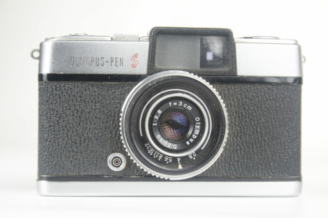 Olympus-Pen S 2.8. 35mm  half frame camera. 1960-1964. Japan.