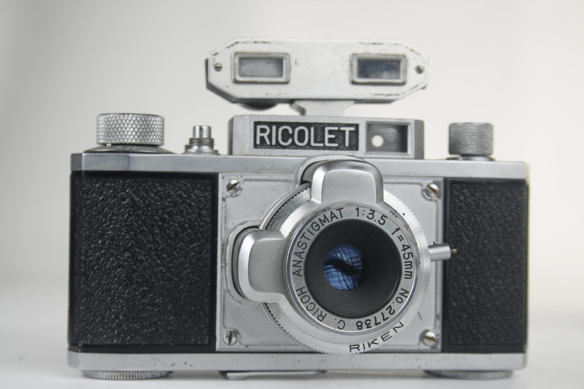 Ricoh Ricolet 35mm viewfinder camera. Ca. 1953. Japan.