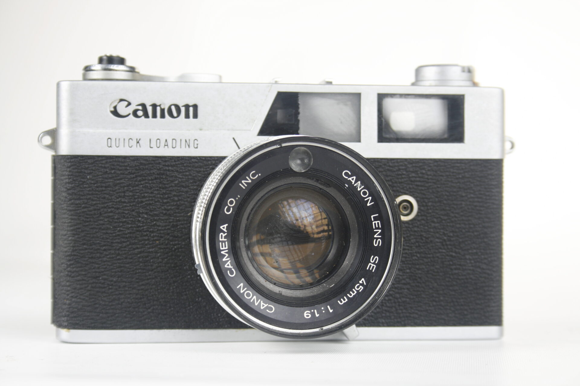 Canon Canonet QL19. 35mm ragefinder camera. 1965. Japan.