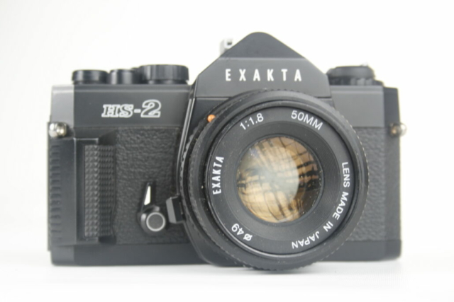 Exakta HS-2. (Gemaakt door Cosina) 35mm SLR camera. 1983-1988. Japan.