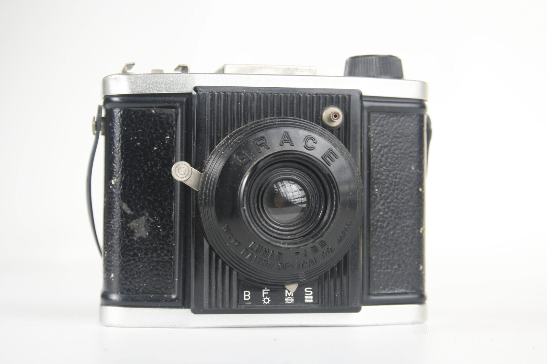 Ponix Grace. 6x6 viewfinder camera. 1954-1959. Japan.