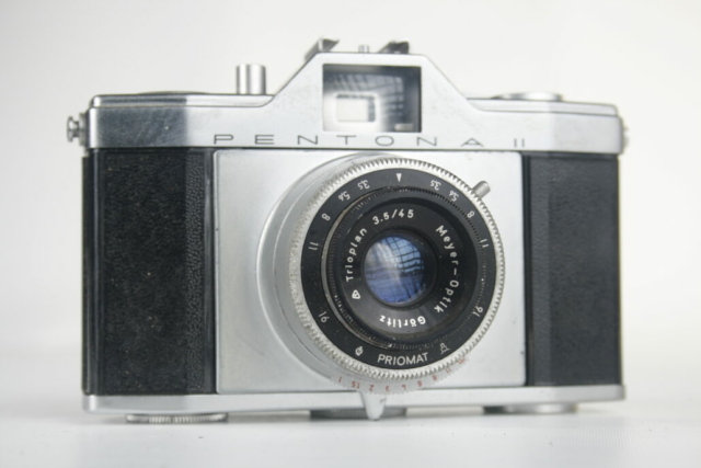 Pentona II. Viewfinder 35mm camera. 1963. Duitsland.