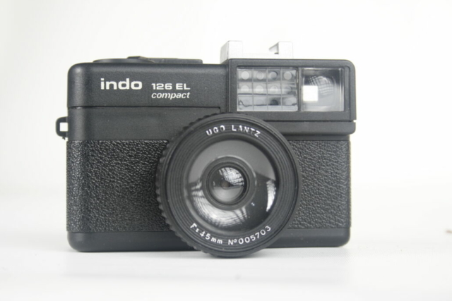 Fex Indo 126 EL compact camera. 126 film. 1978-1980. Frankrijk.