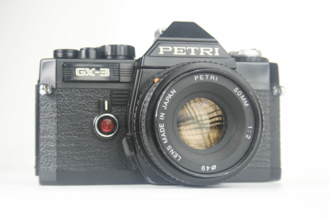 Petri GX-3. (Cosina CT-20). 35mm SLR camera. Ca. 1980. Japan.