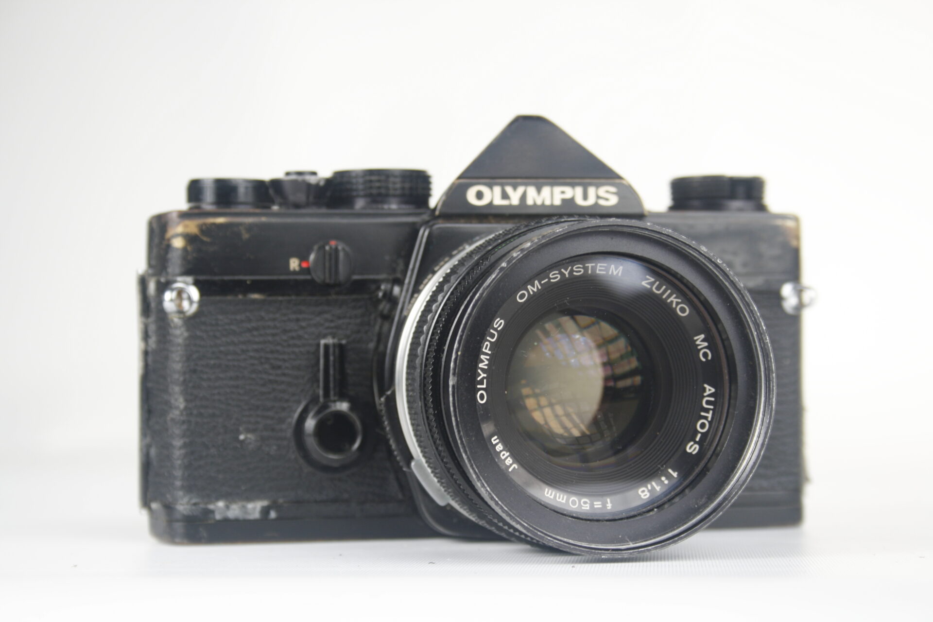 Olympus OM 1. 35mm SLR camera. 1973-1974. Japan.