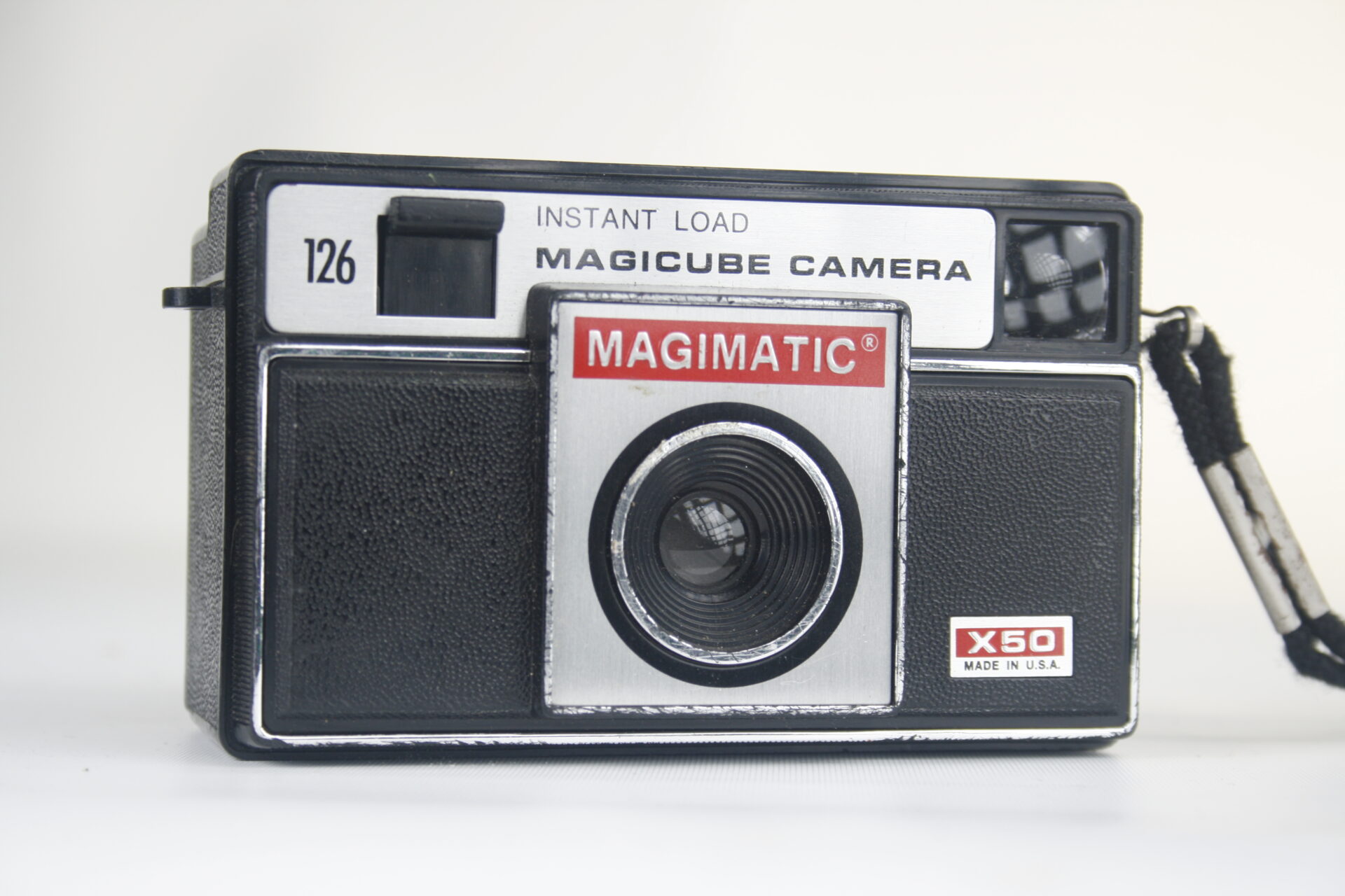Imperial Magimatic X50.  Viewfinder camera. 126 magic cube. Ca.1975. USA.