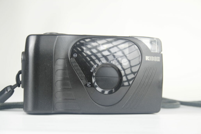 Ricoh FF-9 35mm Compact camera. Ca. 1988. Japan.