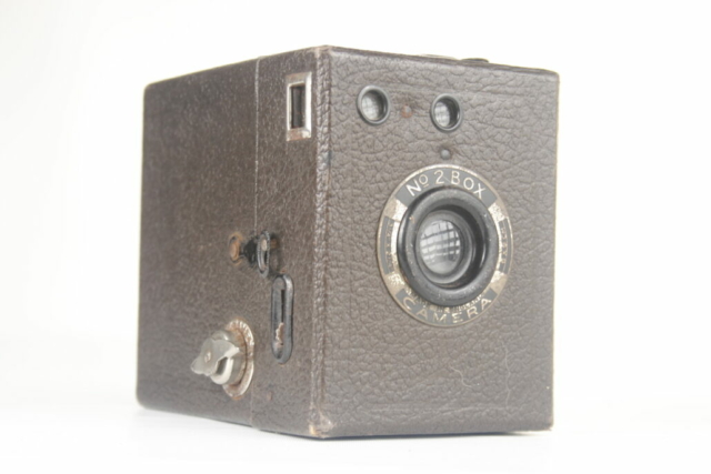No 2. 120 film box camera. Engeland.