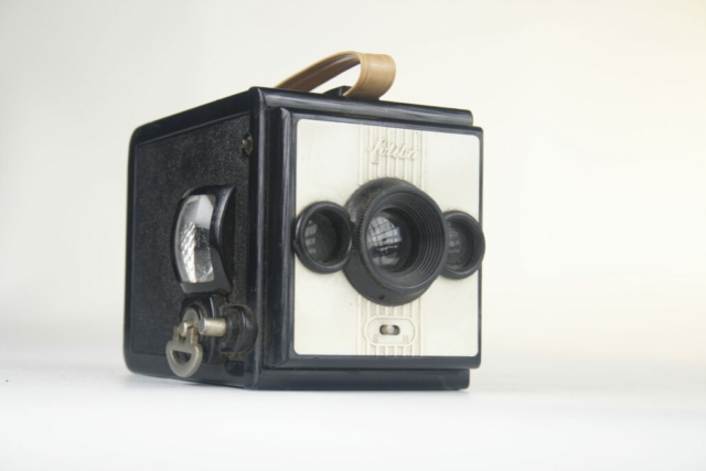 Colibri box camera. 620 film. Ca.1950. Duitsland.
