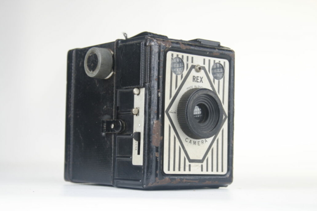 Coronet REX. 120 film box camera. Ca.1950. Engeland.