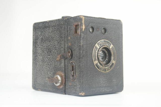 Coronet 020 Box. 120 film box camera. 1930-1940. Engeland.