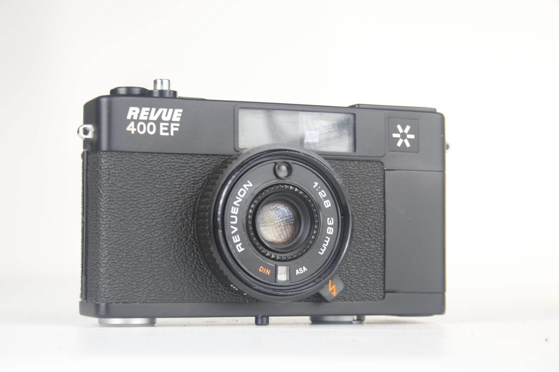 Revue 400 EF. Viewfinder camera. 35mm. 1976. Duitsland.