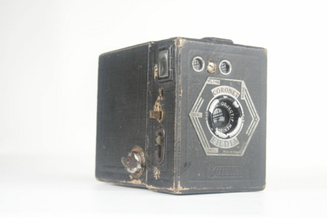 Coronet Fildia. 120 film box camera. 1950. Frankrijk.