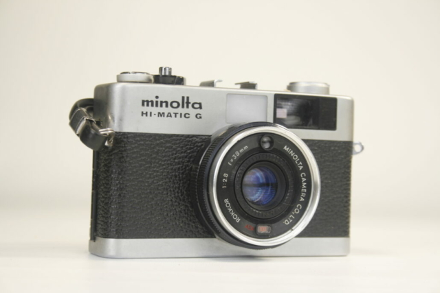 Minolta Hi-Matic 9. Rangefinder camera. 35mm film. 1966. Japan