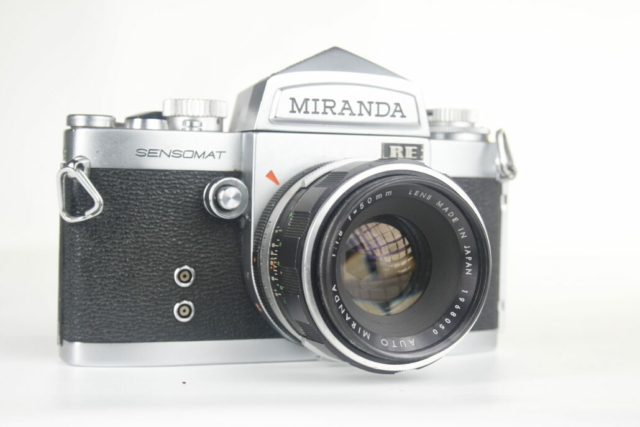Miranda Sensomat RE. SLR camera. 35mm film. 1971-1976. Japan