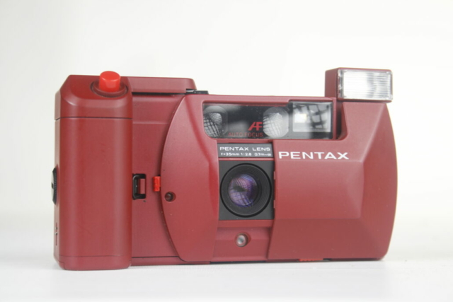 Pentax PC35 AF. Compact camera. 35mm. 1982 .Japan