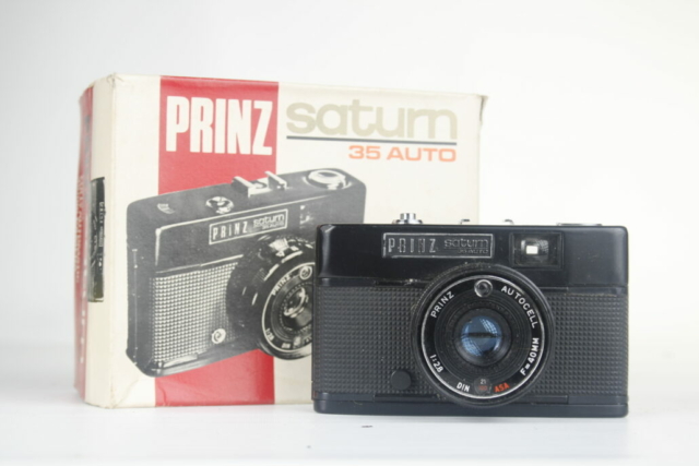 Prinz Saturn 35 auto. (Halina 35-600). Viewfinder camera. 35mm film. 1974. Engeland