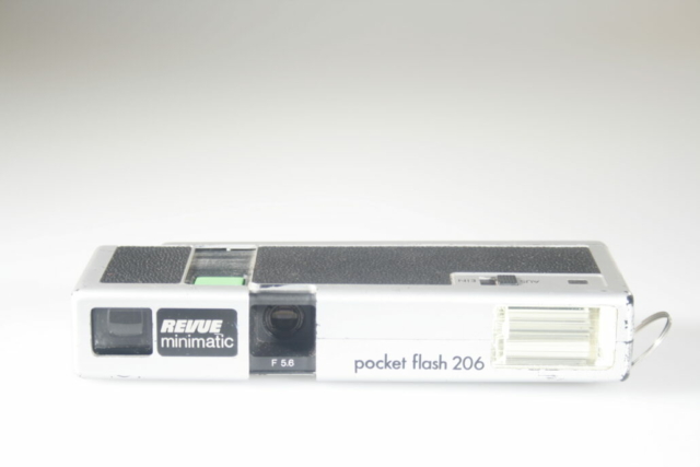 Revue Minimatic Pocket Flash 206. Viewfinder camera. 1976. Duitsland
