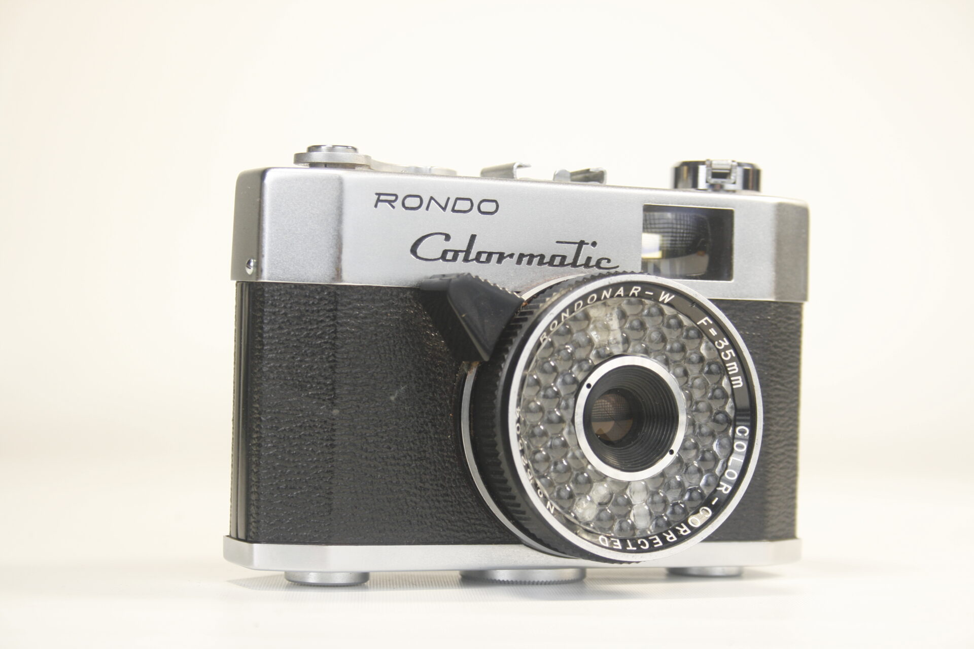 Rondo Colormatic. 35 viewfinder camera. 1962. Japan
