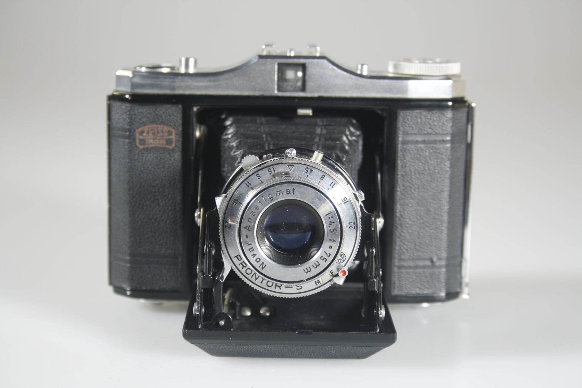 Zeiss Ikon Nettar. Model 515-2. Prontor-S. 6x9cm. 120 film. Duitsland