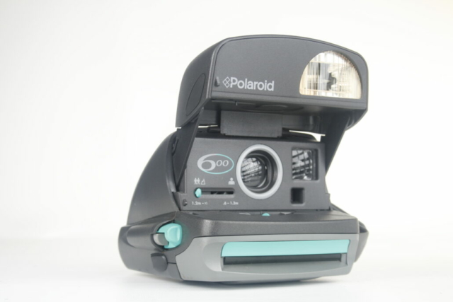 Polaroid 600. Integraal 600 film. 2000. USA
